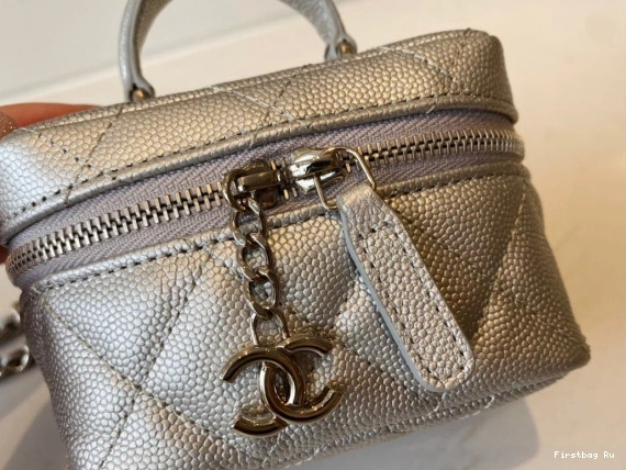 First Bag Ru WITH CHANEL CHAIN VANITY SMALL 0822